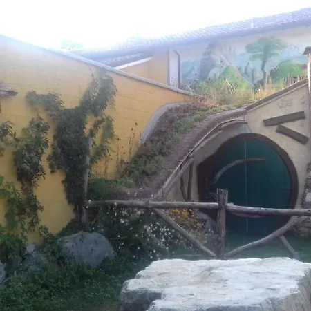 普维尼卡住宿加早餐旅馆 3* Rocca Grimalda